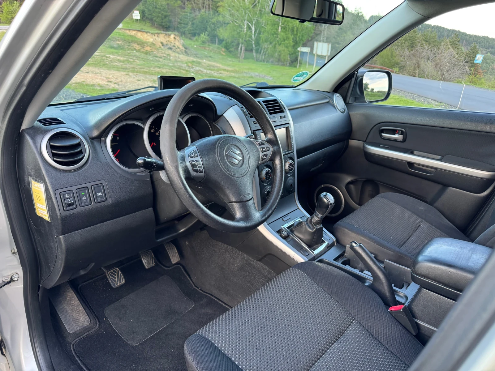 Suzuki Grand vitara 2.0 140HP - изображение 8