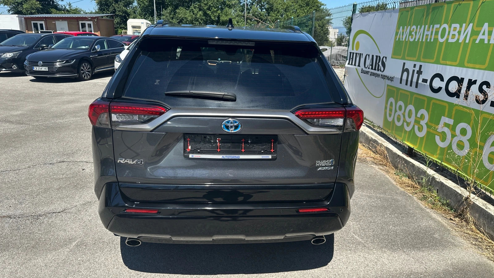 Toyota Rav4 2.5 Luxury Premium Bi-Tone PlugIn Hybrid 4x4 - изображение 7
