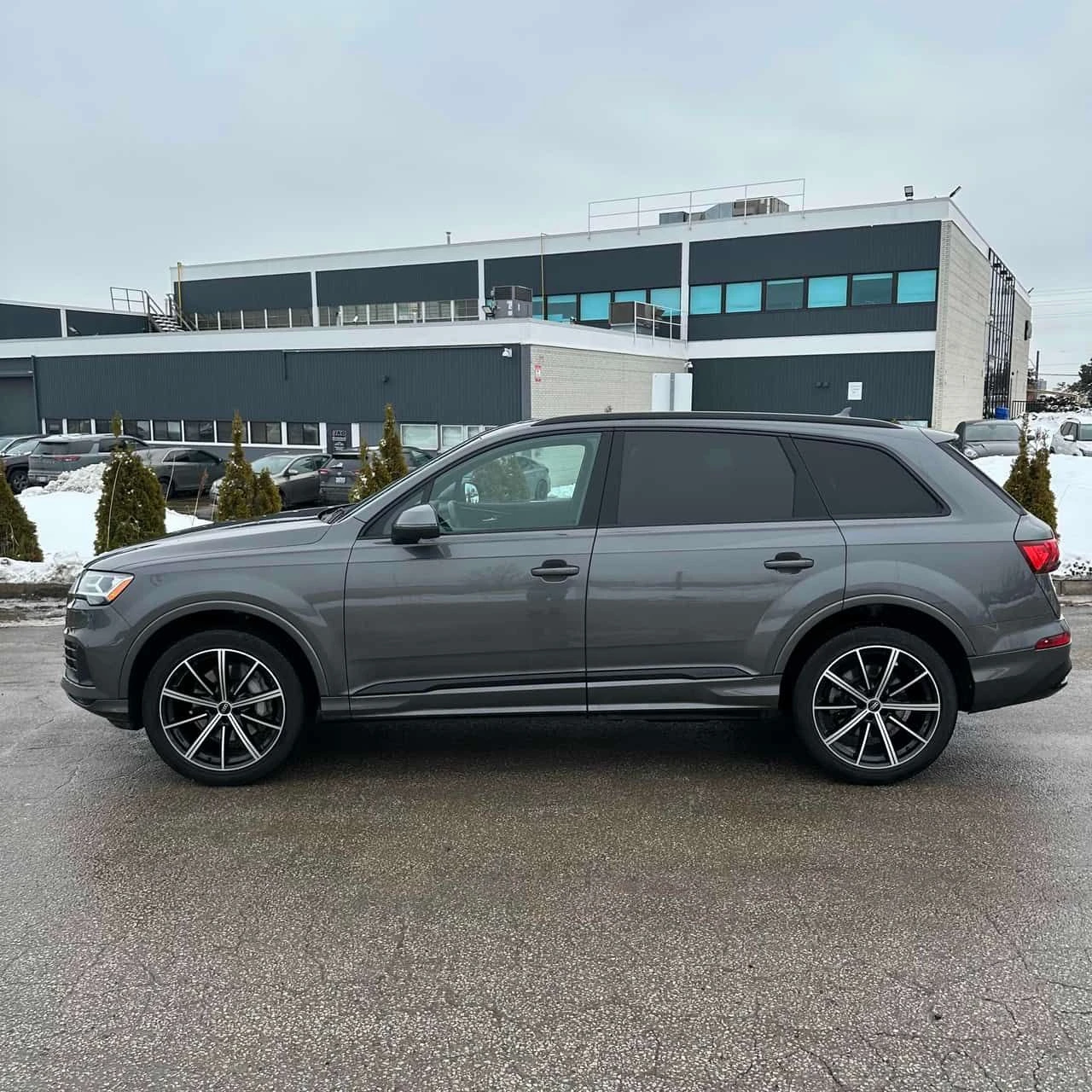 Audi Q7 Komfort  CARFAX - изображение 2