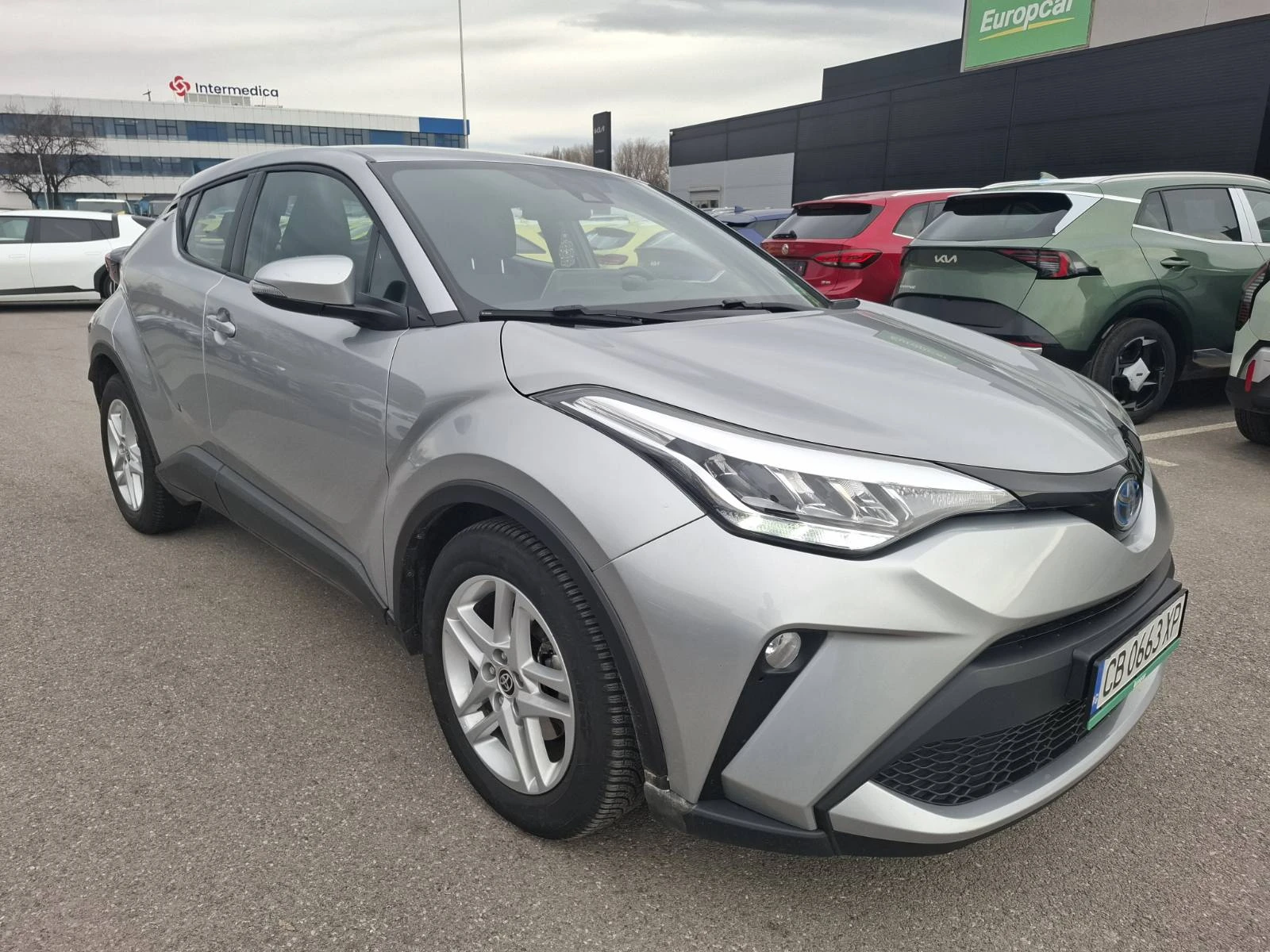 Toyota C-HR 1.8I Hybrid 2WD - изображение 3