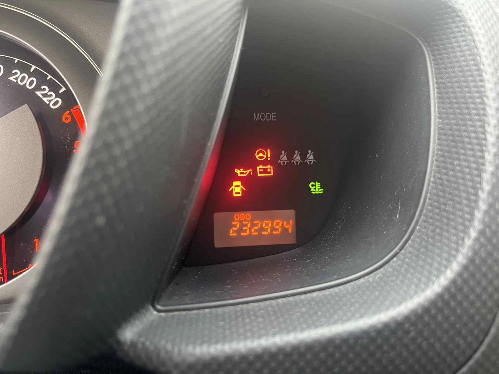 Toyota Urban Cruiser, снимка 6 - Автомобили и джипове - 53982013