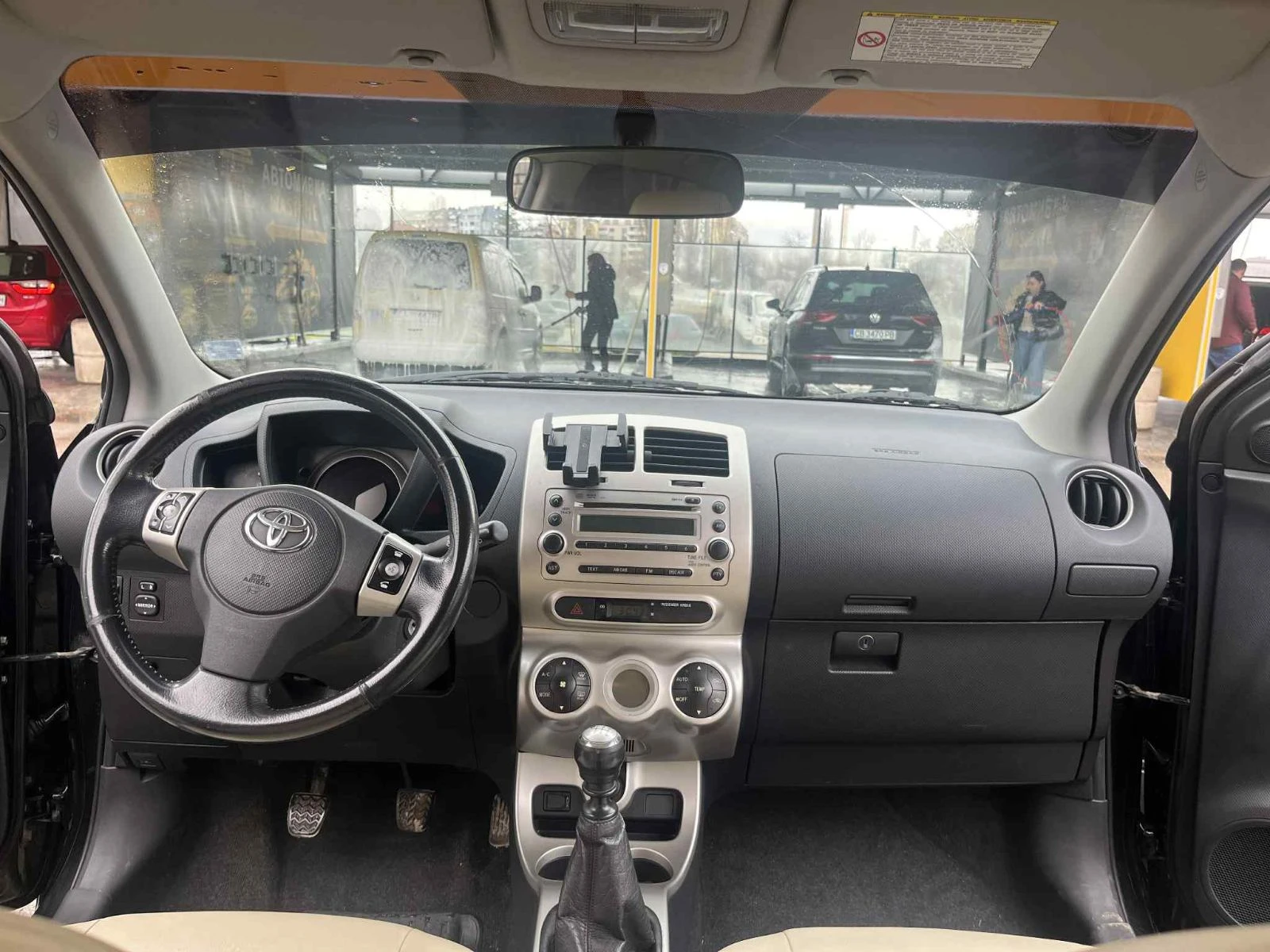 Toyota Urban Cruiser, снимка 4 - Автомобили и джипове - 53982013