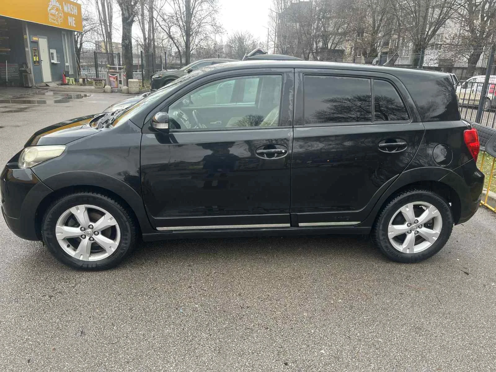 Toyota Urban Cruiser, снимка 3 - Автомобили и джипове - 53982013