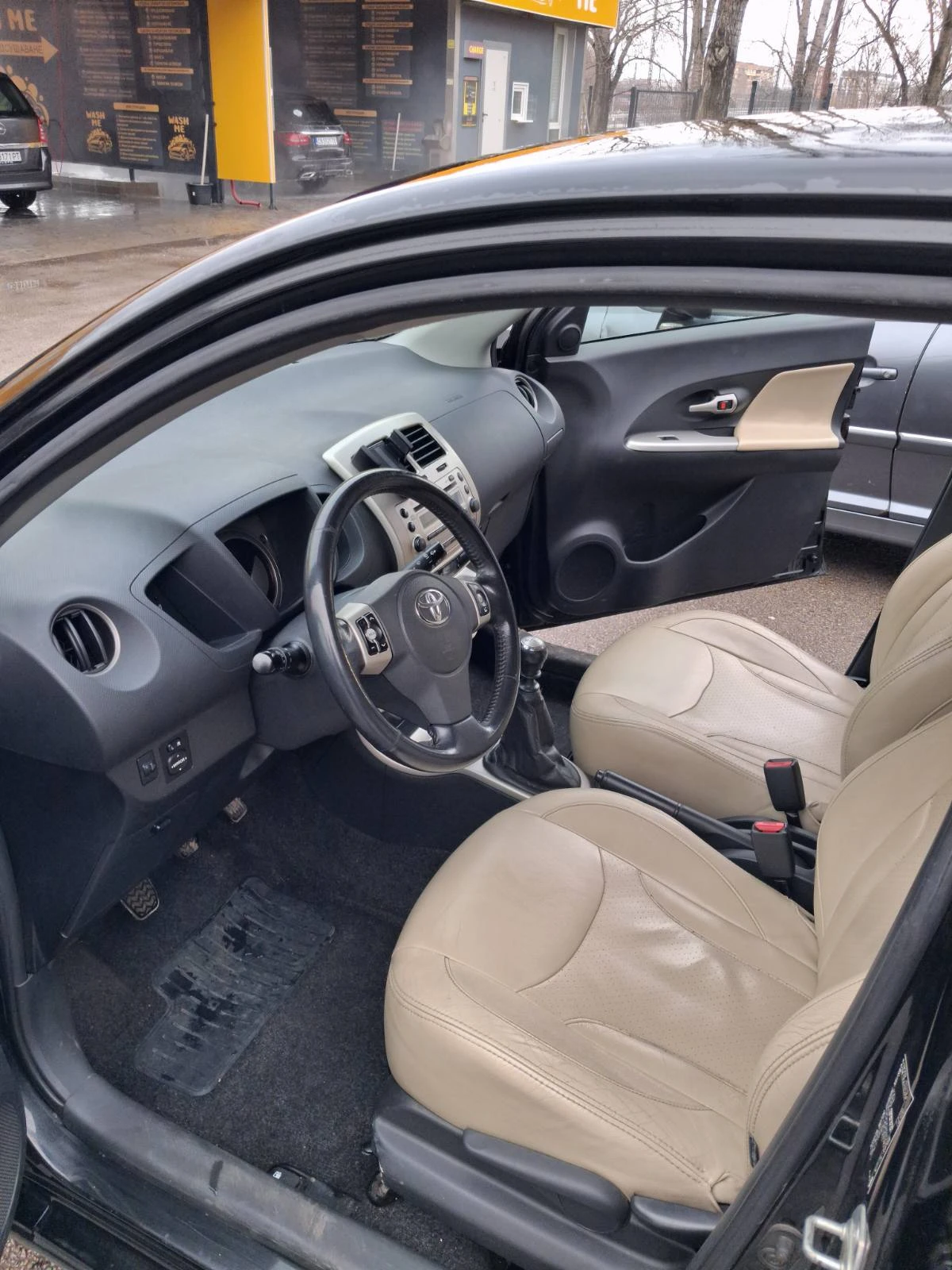 Toyota Urban Cruiser, снимка 5 - Автомобили и джипове - 53982013