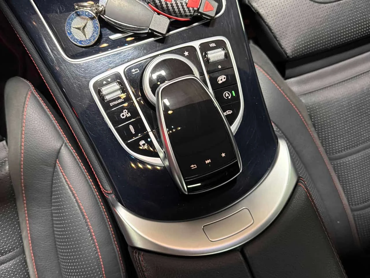 Mercedes-Benz GLC AMG 43  CARFAX, снимка 9 - Автомобили и джипове - 54236855