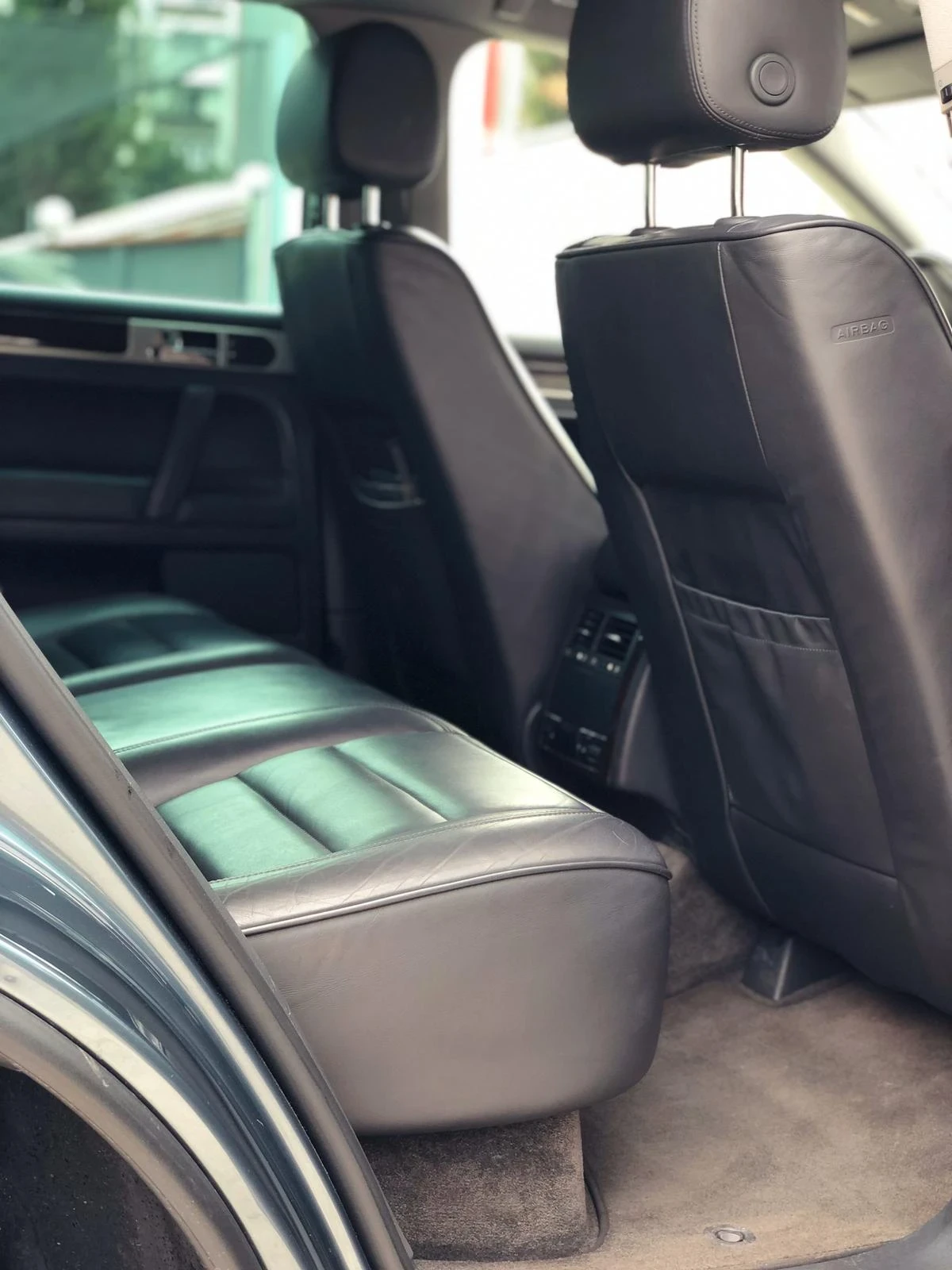 VW Touareg, снимка 12 - Автомобили и джипове - 54395420