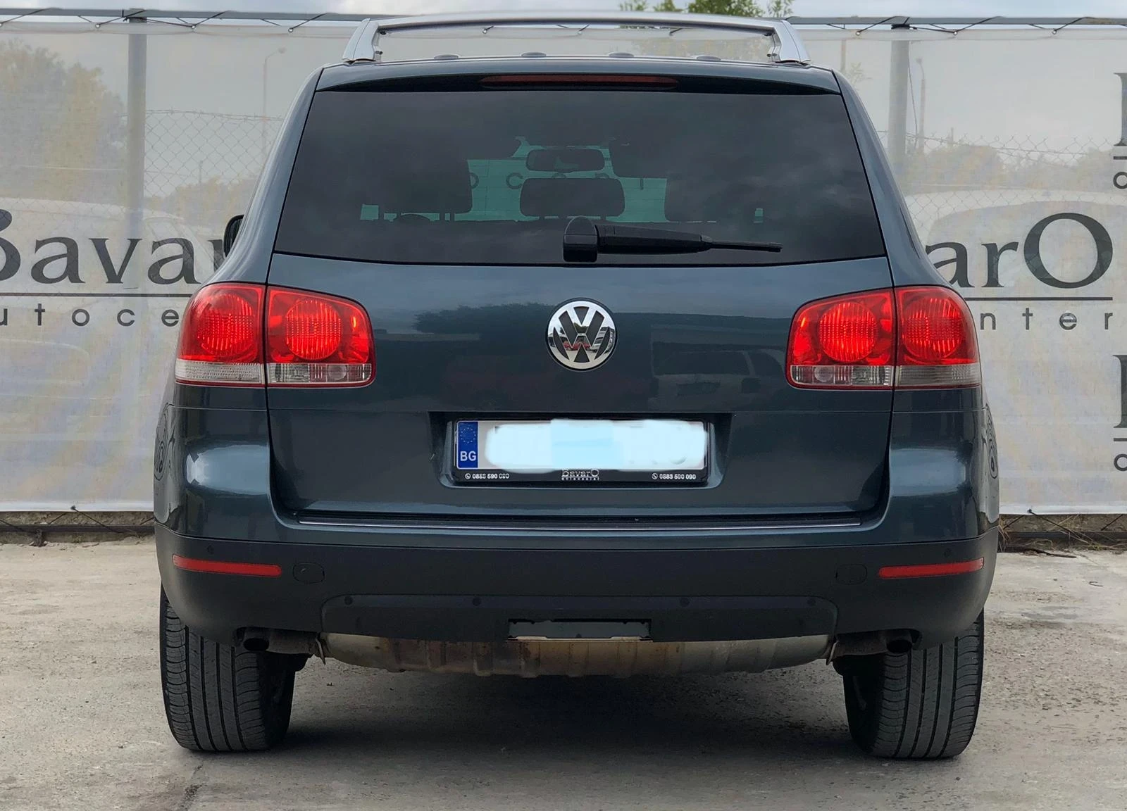 VW Touareg, снимка 3 - Автомобили и джипове - 54395420
