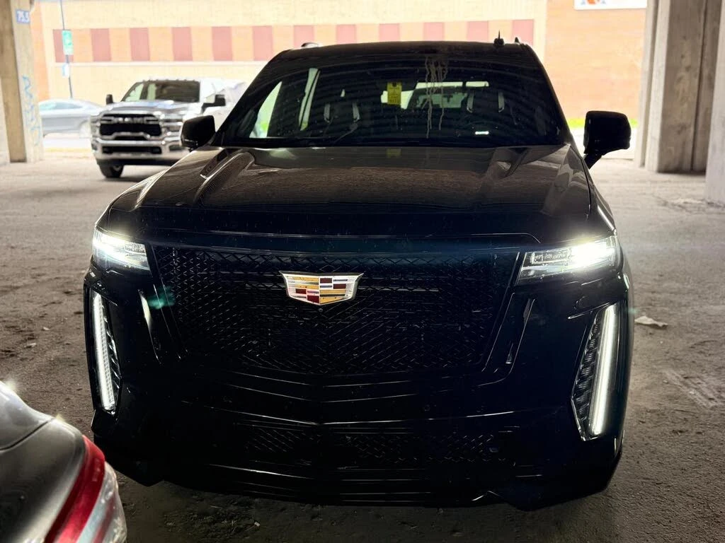 Cadillac Escalade V 4WD, снимка 2 - Автомобили и джипове - 54557282