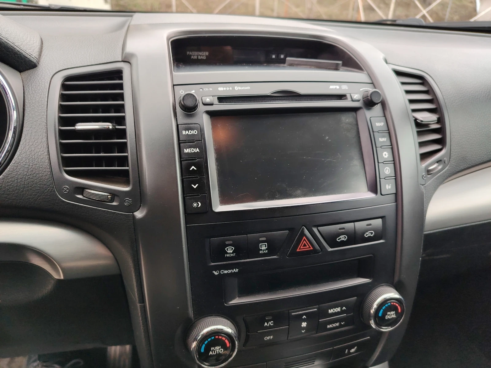 Kia Sorento CRDi, снимка 8 - Автомобили и джипове - 54738634