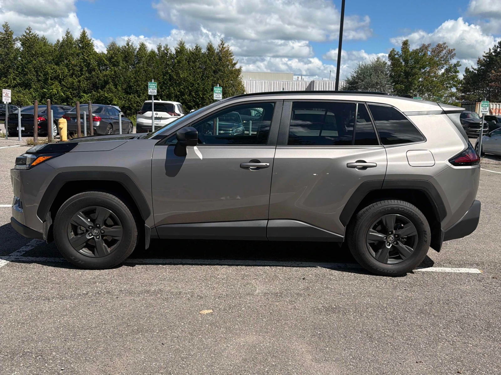 Toyota Rav4 | CARFAX | БЕЗ ИНЦИДЕНТИ, снимка 3 - Автомобили и джипове - 55982650
