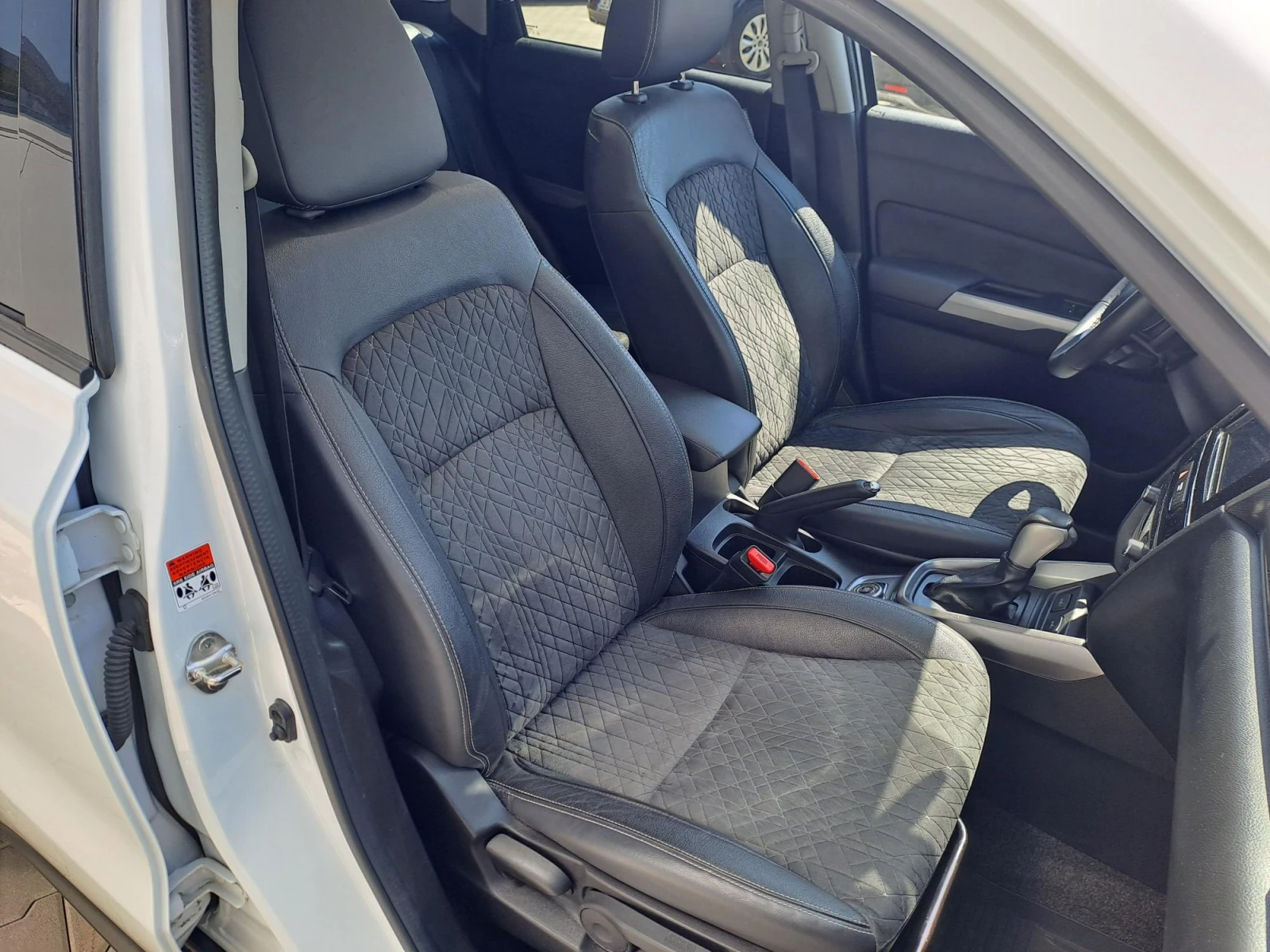 Suzuki Vitara 1.4 GLX S/R Booster jet 4X4 AUTOMATIC 6 A/T, снимка 15 - Автомобили и джипове - 56316645