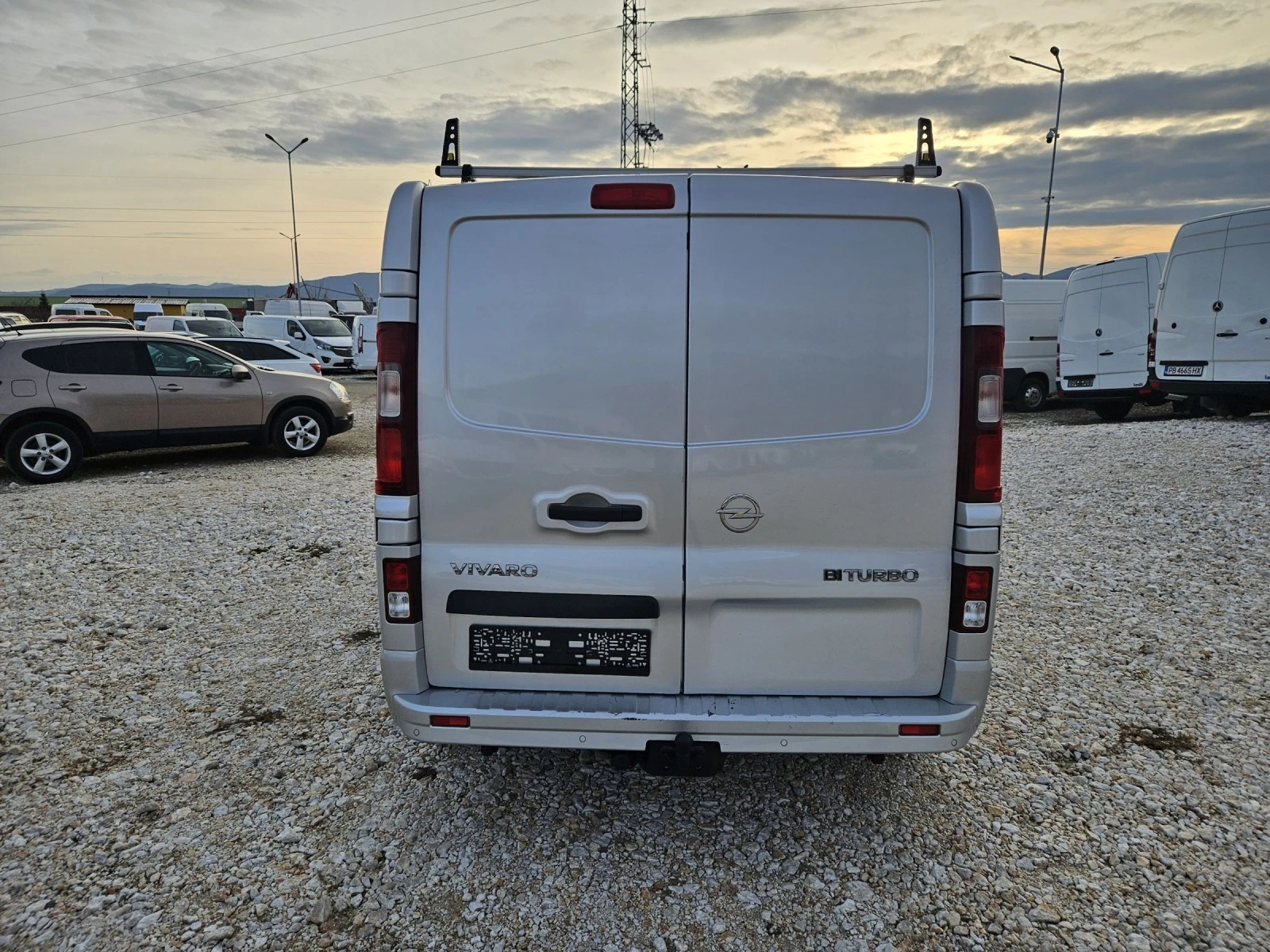 Opel Vivaro  - изображение 4