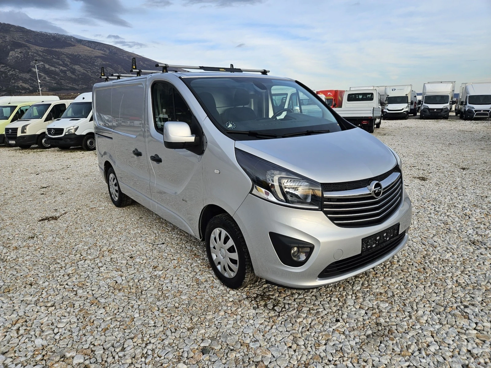 Opel Vivaro  - изображение 7