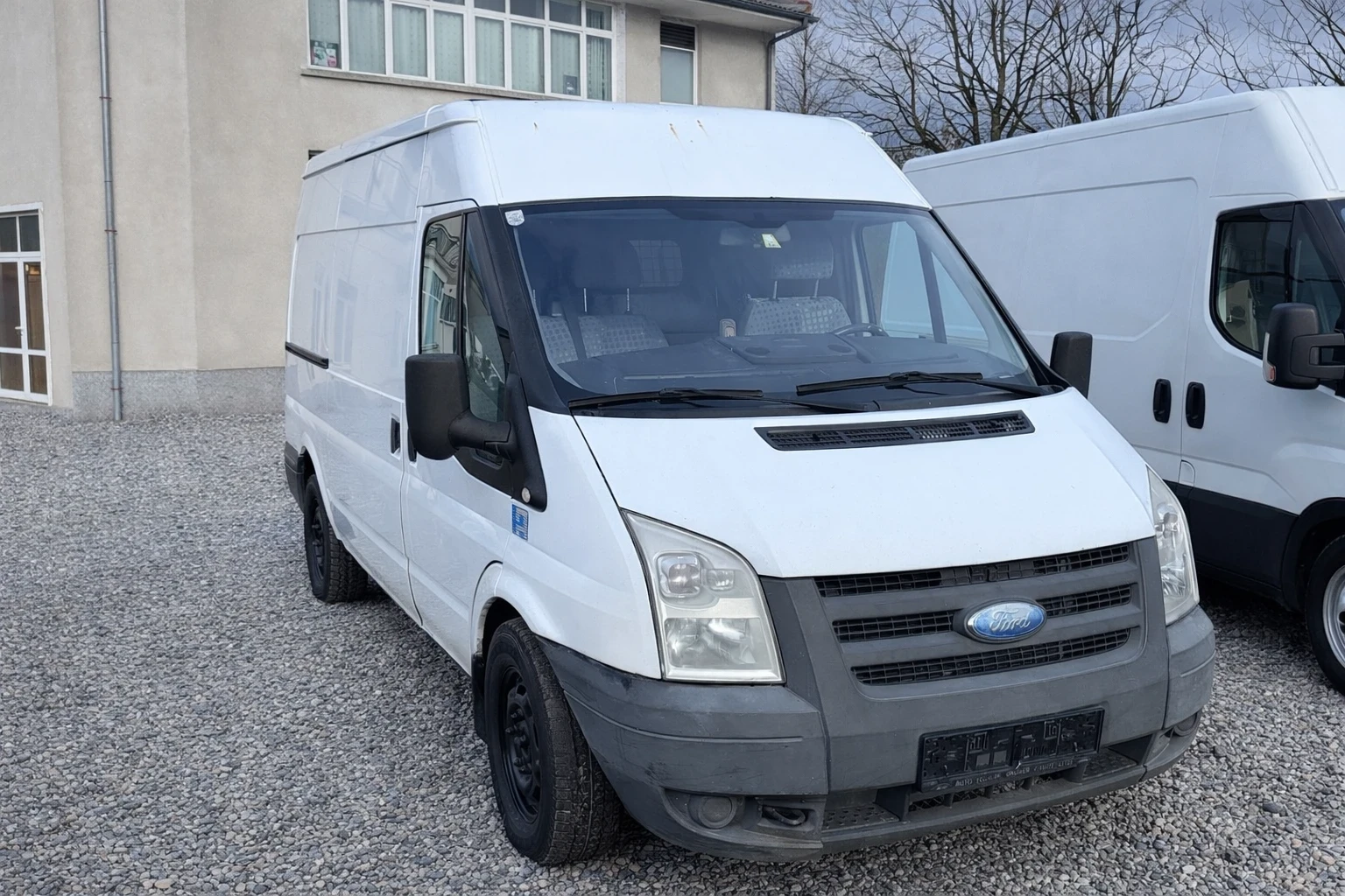 Ford Transit 2.2/110kc - изображение 2