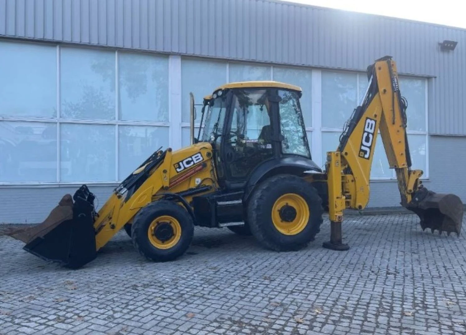 Багер JCB 3CX - изображение 2