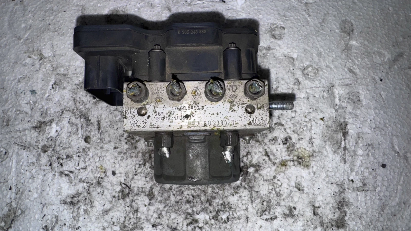 �������� ����� ABS �� Dacia Sandero 2013 - 47660 5492  R | Mobile.bg � ����������� 2