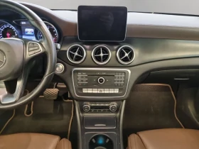 Mercedes-Benz CLA 220, снимка 13