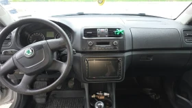 Skoda Fabia Комби, снимка 9