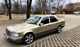 Mercedes-Benz 124 Е300, снимка 1