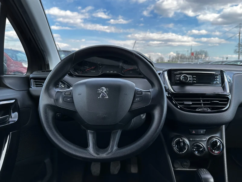 Peugeot 208 1.2Vti Eu5, снимка 7 - Автомобили и джипове - 44925193