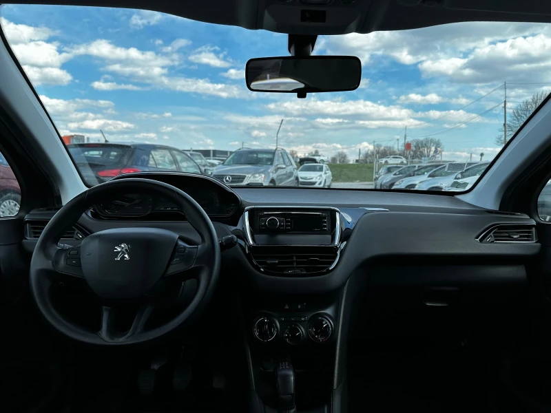 Peugeot 208 1.2Vti Eu5, снимка 8 - Автомобили и джипове - 44925193