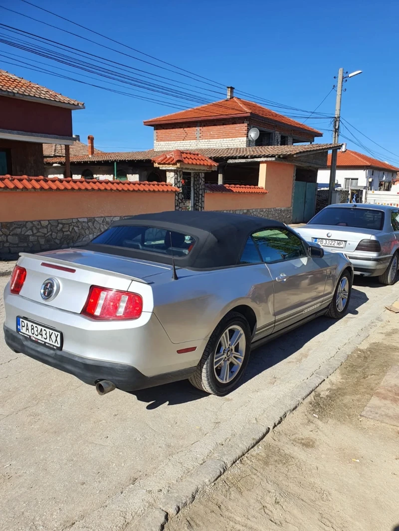 Ford Mustang, снимка 4 - Автомобили и джипове - 47443157