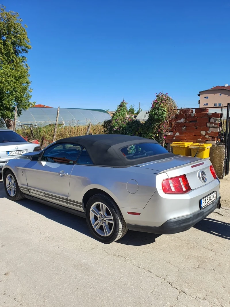 Ford Mustang, снимка 2 - Автомобили и джипове - 47443157