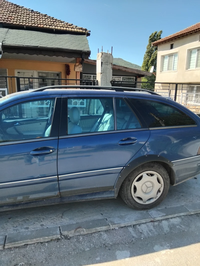 Mercedes-Benz C 220, снимка 5 - Автомобили и джипове - 47453168