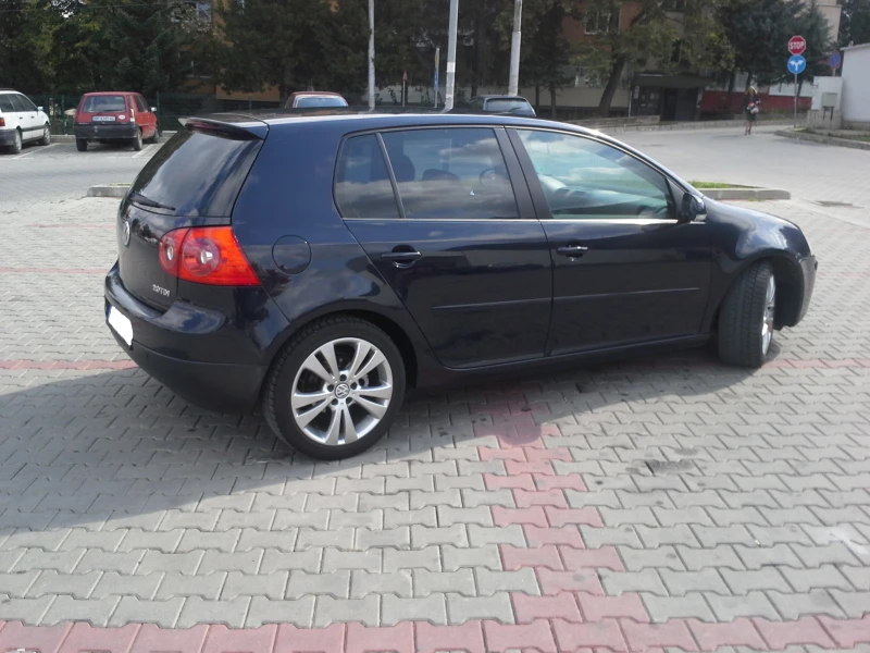 VW Golf 2.0 TDI , снимка 7 - Автомобили и джипове - 47662835