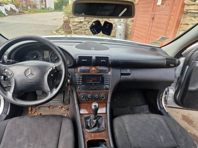 Mercedes-Benz C 180 1.8 компресор , снимка 8 - Автомобили и джипове - 48045464