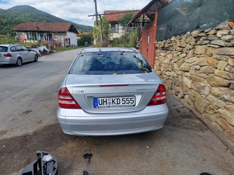 Mercedes-Benz C 180 1.8 компресор , снимка 3 - Автомобили и джипове - 48045464