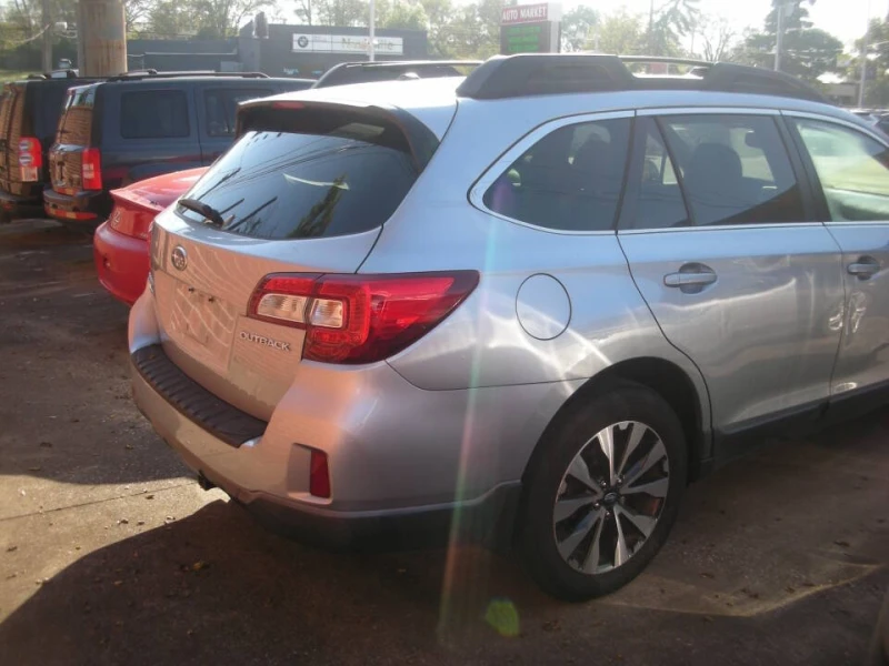 Subaru Outback 2.5i Limited КРАЙНА ЦЕНА, снимка 4 - Автомобили и джипове - 48448935