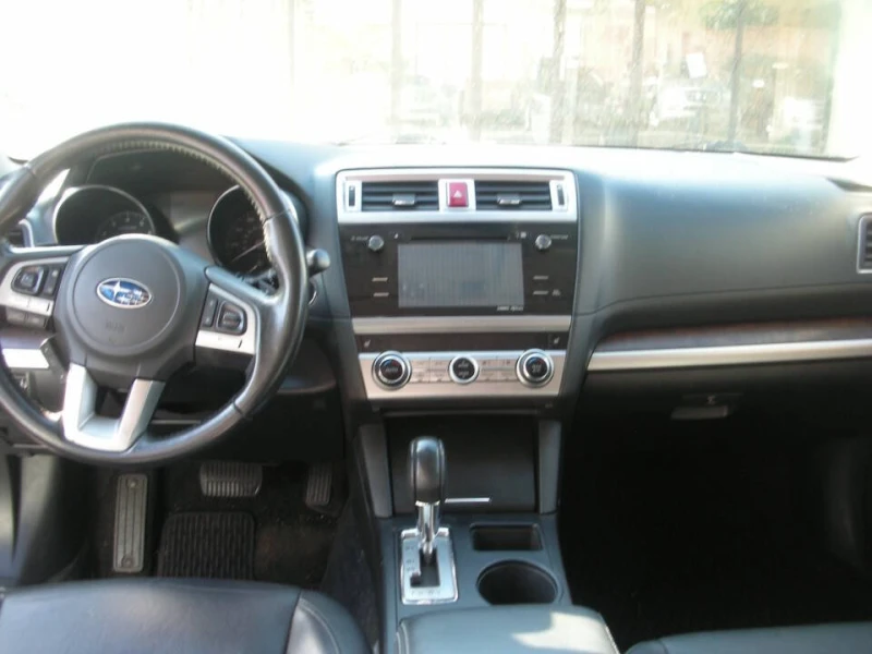 Subaru Outback 2.5i Limited КРАЙНА ЦЕНА, снимка 6 - Автомобили и джипове - 48448935