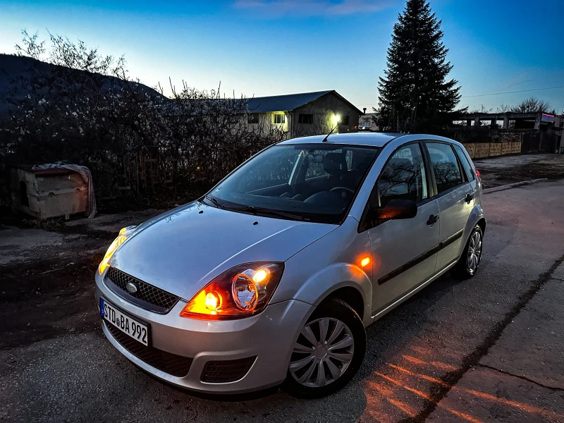 Ford Fiesta = КЛИМАТИК= ПЕРФЕКТНА= , снимка 1 - Автомобили и джипове - 48576338