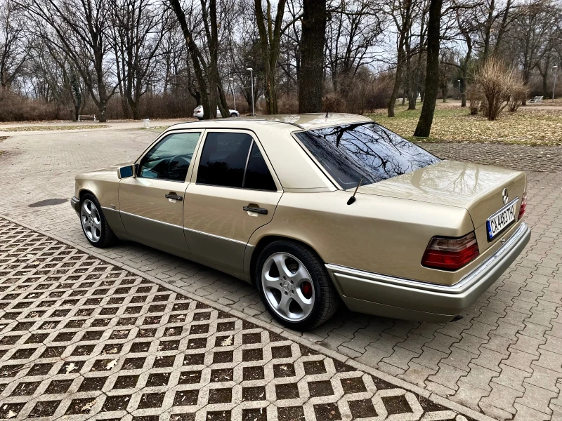 Mercedes-Benz 124 Е300, снимка 3 - Автомобили и джипове - 48953178