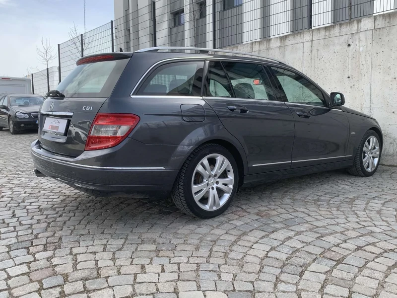 Mercedes-Benz C 220 CDI/AVANGARDE/6ск/Navi, снимка 4 - Автомобили и джипове - 49470464