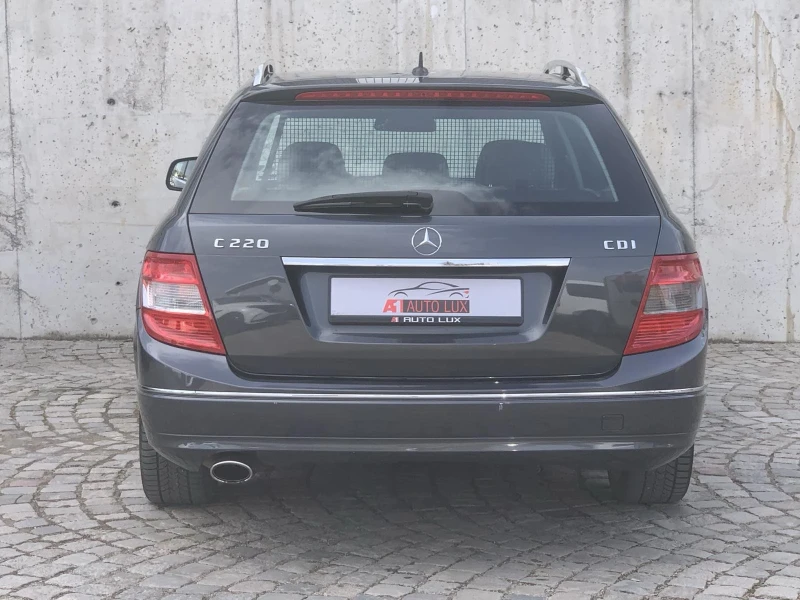 Mercedes-Benz C 220 CDI/AVANGARDE/6ск/Navi, снимка 8 - Автомобили и джипове - 49470464