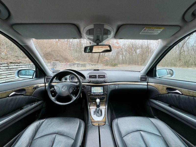 Mercedes-Benz E 280 4-Matic Avantgarde, снимка 9 - Автомобили и джипове - 52364538