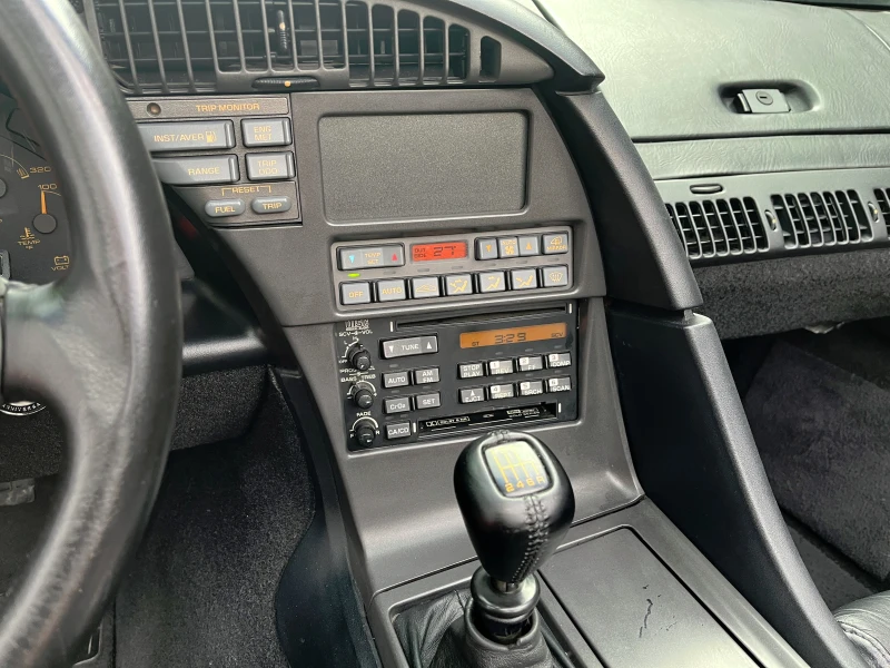 Chevrolet Corvette C4, снимка 7 - Автомобили и джипове - 52593423