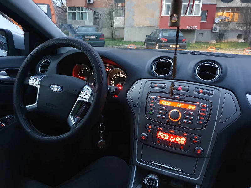 Ford Mondeo, снимка 6 - Автомобили и джипове - 51208366
