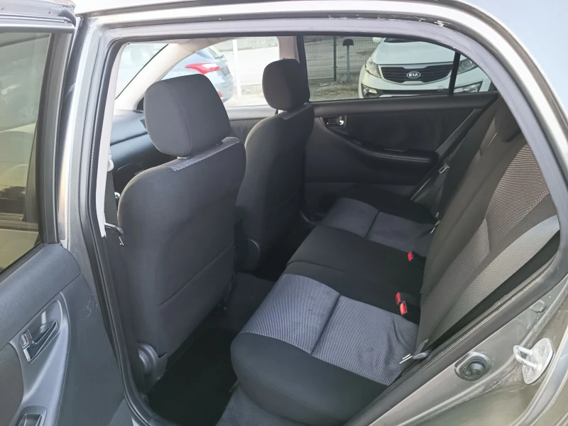 Toyota Corolla 1.6i-110кс-ШВЕЙЦАРИЯ-РЪЧКА-ГАЗ/БЕНЗИН-SPORT, снимка 11 - Автомобили и джипове - 52018102