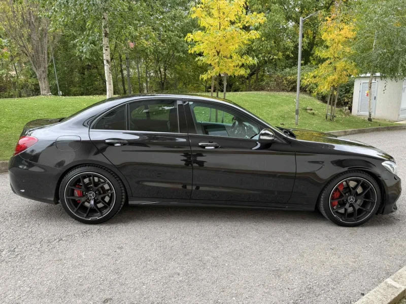 Mercedes-Benz C 63 AMG S / PERFORMANCE , снимка 4 - Автомобили и джипове - 52077218