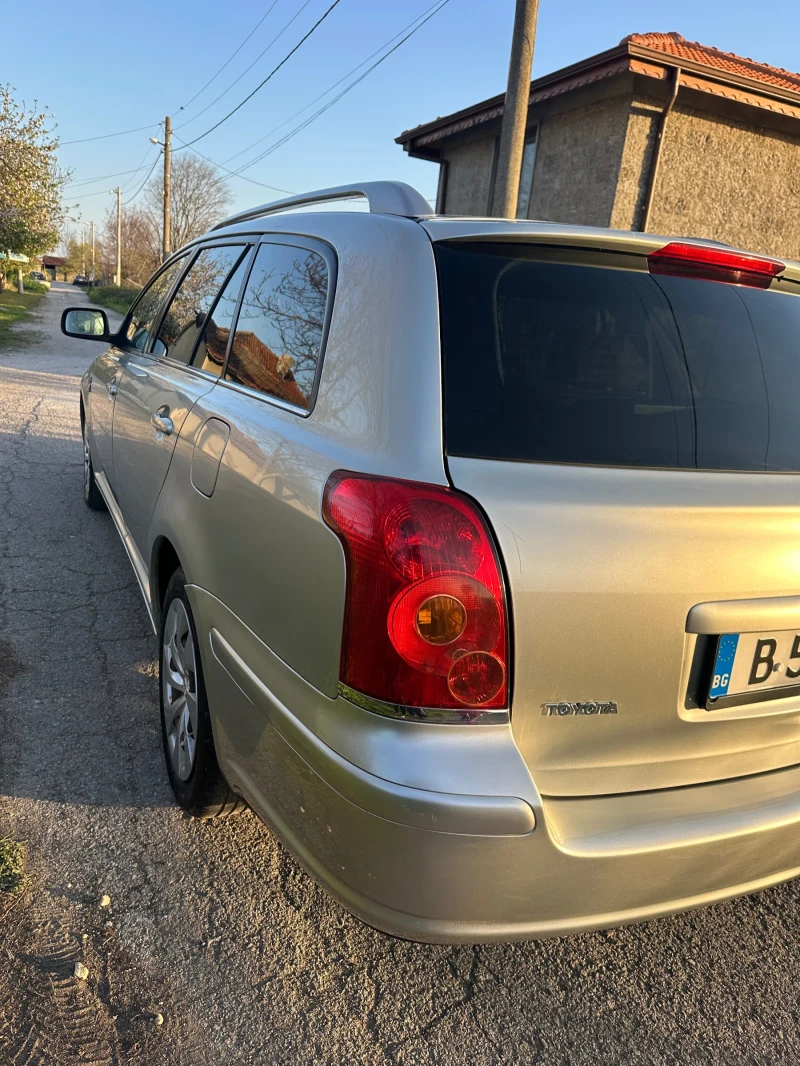 Toyota Avensis, снимка 5 - Автомобили и джипове - 52188561