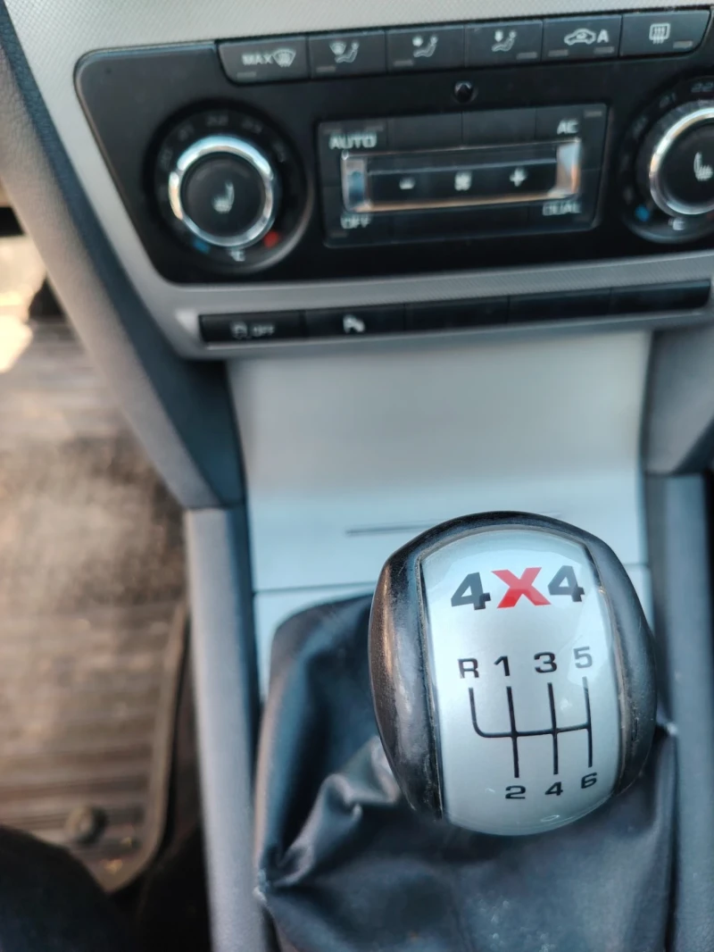 Skoda Octavia, снимка 7 - Автомобили и джипове - 52512548