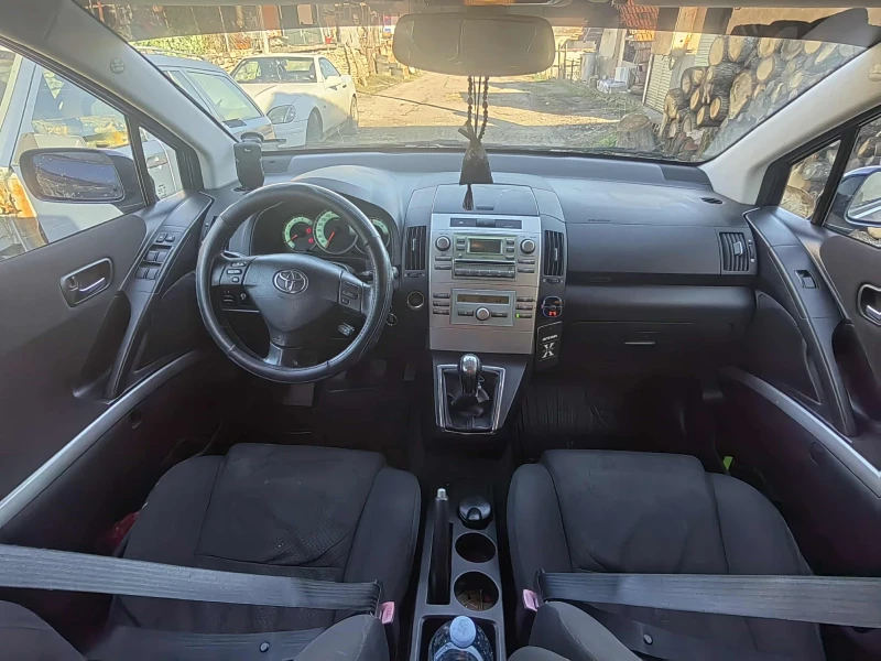 Toyota Corolla verso Няма забележкш, снимка 4 - Автомобили и джипове - 52794186