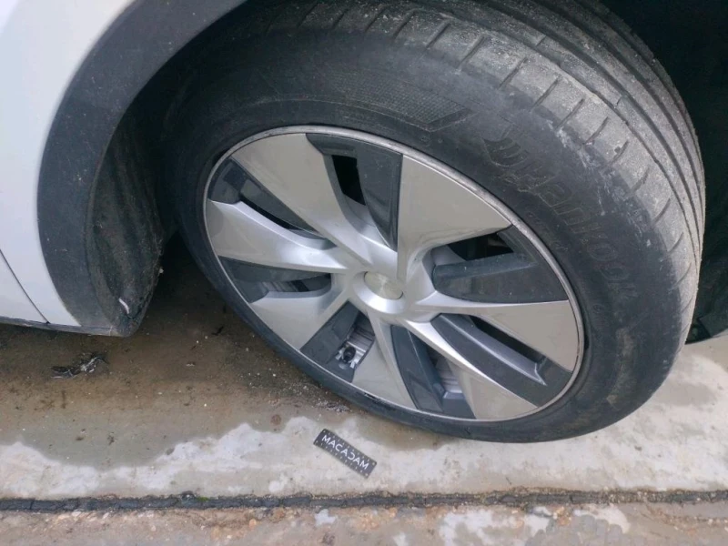 Tesla Model Y DUAL MOTOR LONG RANGE AWD очакван внос, снимка 10 - Автомобили и джипове - 53048103