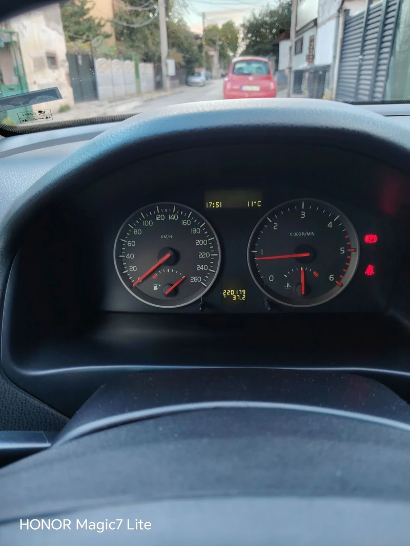 Volvo V50 2.0D, снимка 16 - Автомобили и джипове - 53128653