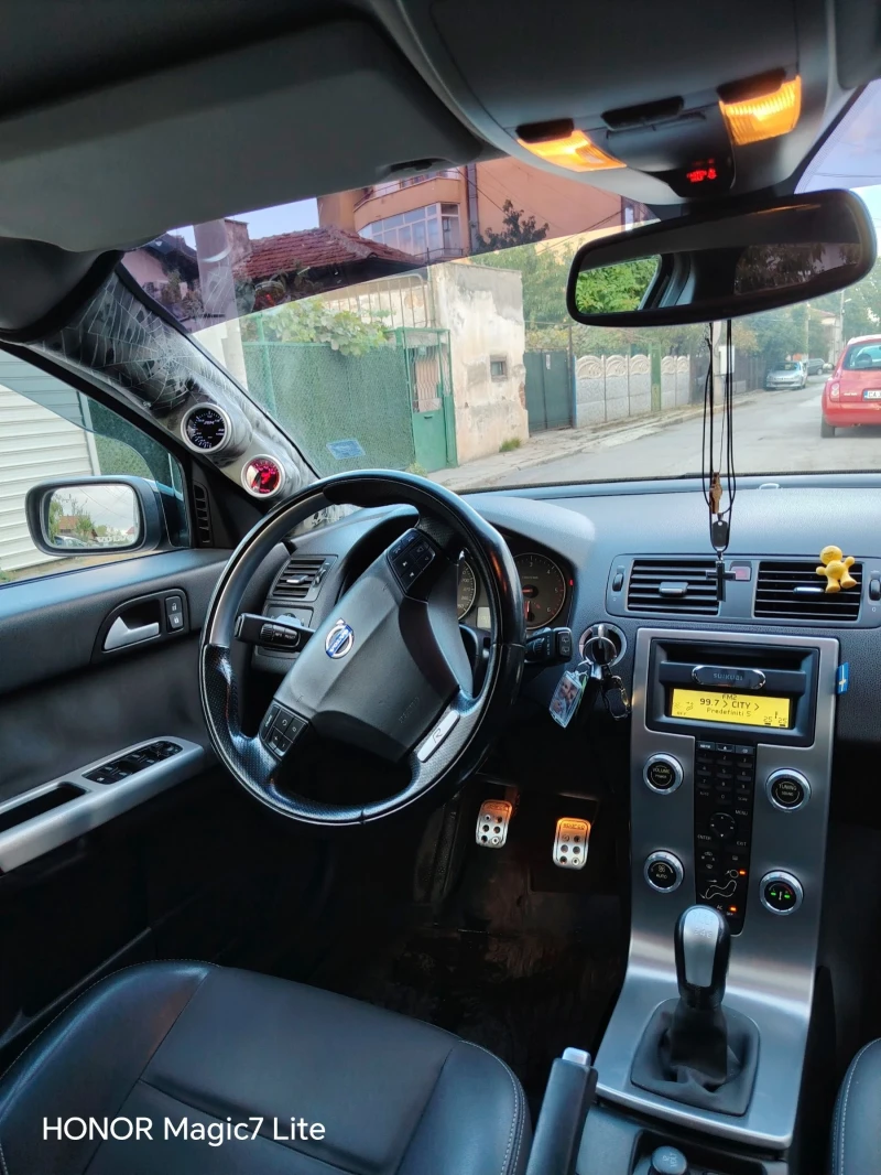 Volvo V50 2.0D, снимка 10 - Автомобили и джипове - 53128653