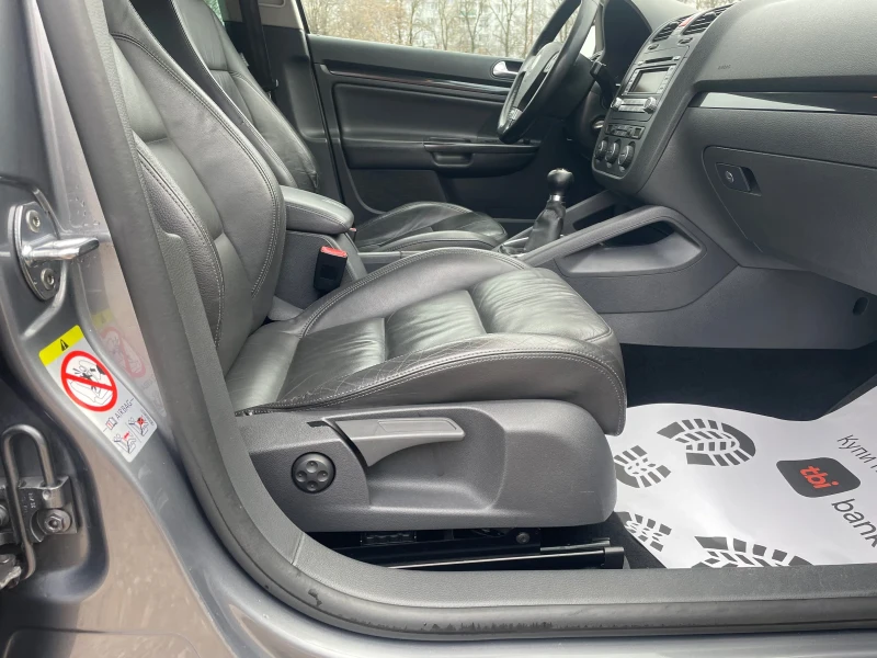 VW Golf GT 1.9 TDI 105кс ТОП СЪСТОЯНИЕ, снимка 11 - Автомобили и джипове - 53275251