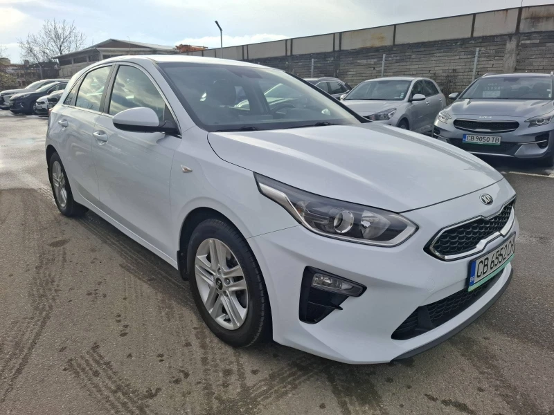 Kia Ceed 1.0 Турбо Гаранция, снимка 3 - Автомобили и джипове - 53424429